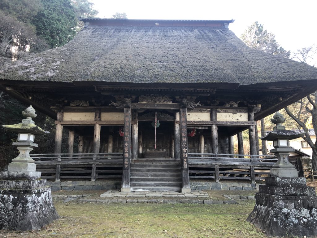 朝日村「光輪寺薬師堂」