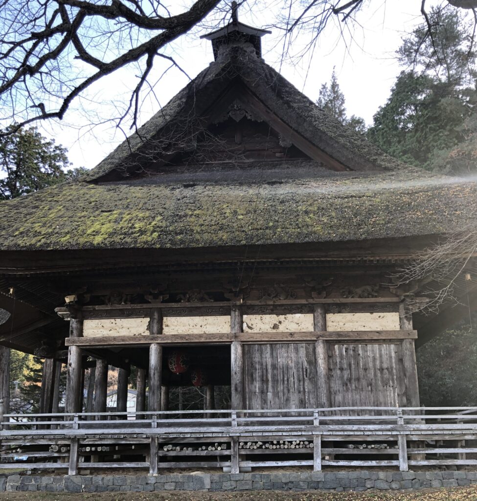 光輪寺薬師堂の側面2