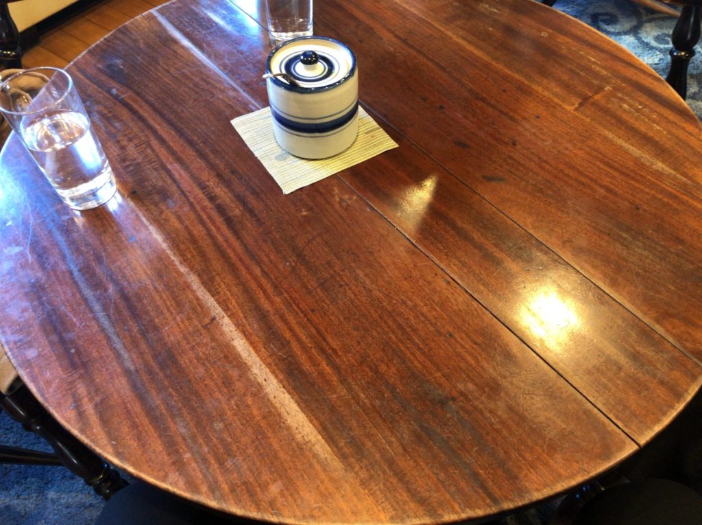 テーブルの写真